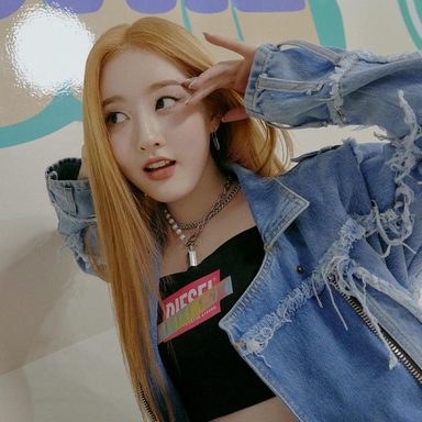 STAYC photo 31