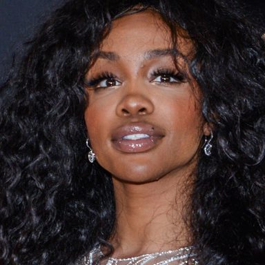 SZA photo 20