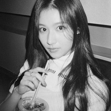 Sana (TWICE) photo 18