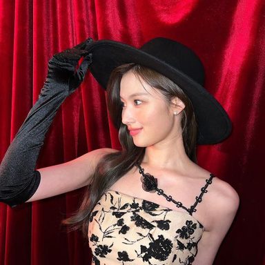 Sana (TWICE) photo 19