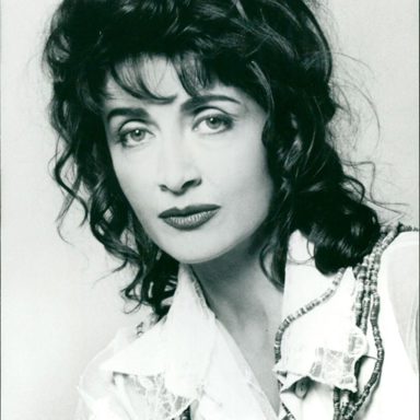 Sally Oldfield photo 10