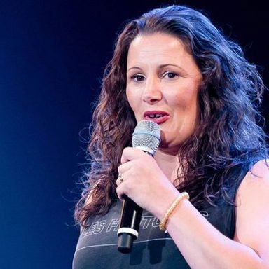 Sam Bailey photo 11