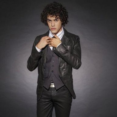 Sam Alves photo 15
