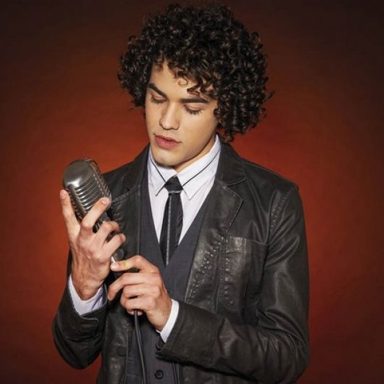 Sam Alves photo 13