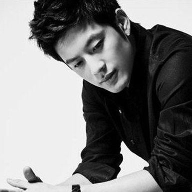 SE7EN