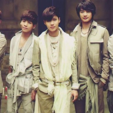 SHINee photo 26