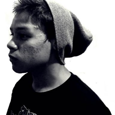 T. Looks photo 12