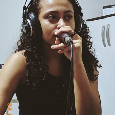 Tainá Alavarse