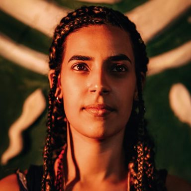 Tainá Santos