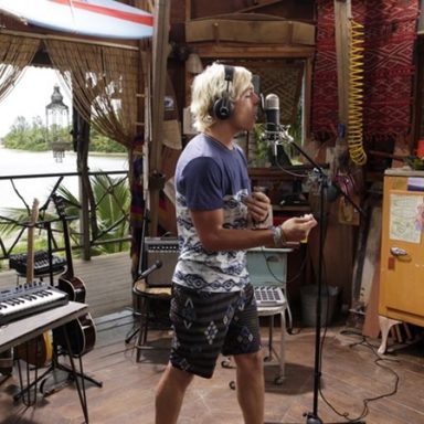 Teen Beach Movie 2