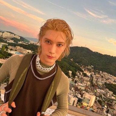 TEN photo 21