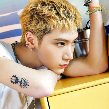 TEN photo 36