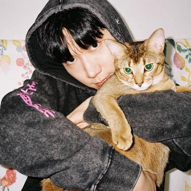 TEN photo 30