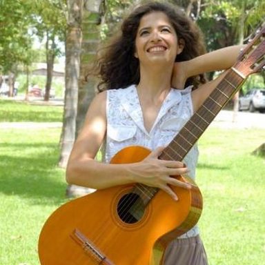 Thalita Aneda