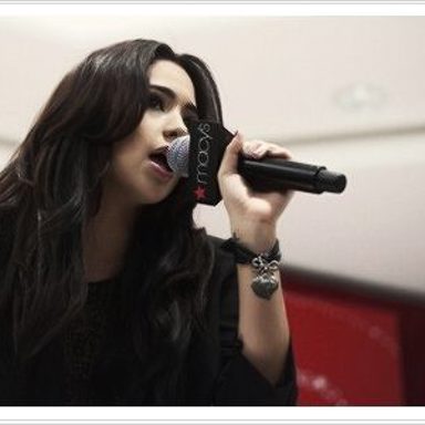 Thays Villegas