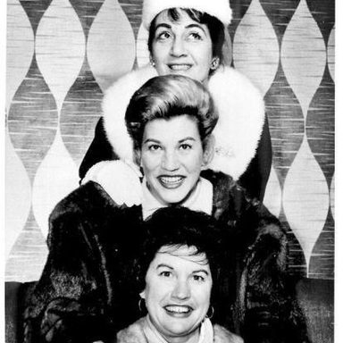 The Andrews Sisters photo 18