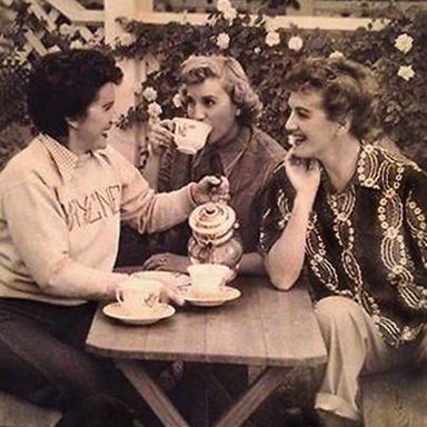 The Andrews Sisters photo 27