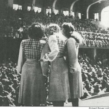 The Andrews Sisters photo 68