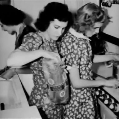 The Andrews Sisters photo 54