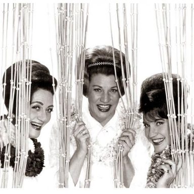 The Andrews Sisters photo 28