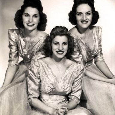 The Andrews Sisters photo 65