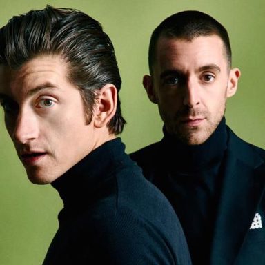 The Last Shadow Puppets photo 10