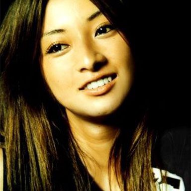 Tomiko Van