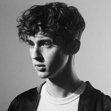 Troye Sivan photo 11