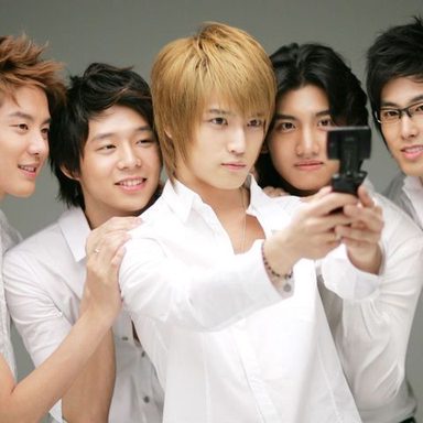 TVXQ (Dong Bang Shin Ki) photo 36