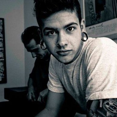 T. Mills photo 21