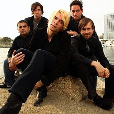 Taking Back Sunday photo 9
