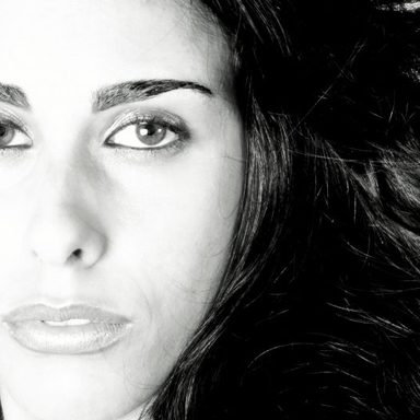 Tania Levy photo 21