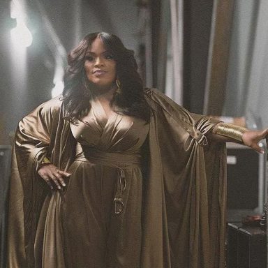 Tasha Cobbs Leonard