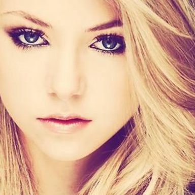 Taylor Momsen photo 14
