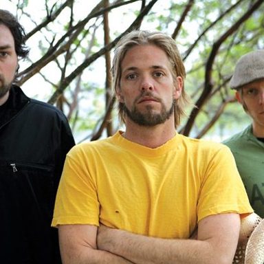 Taylor Hawkins & The Coattail Riders