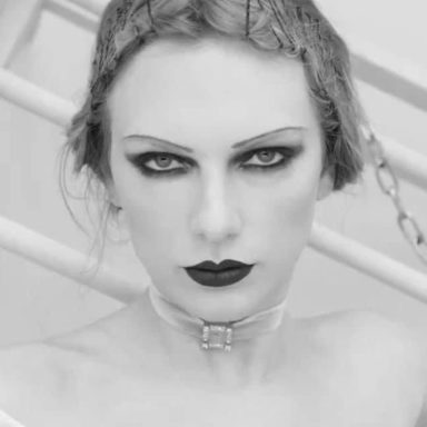 Taylor Swift photo 10