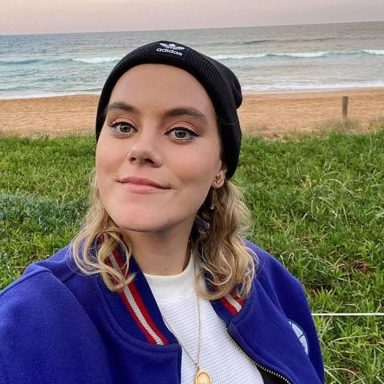 Taya Smith photo 9