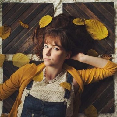 Tessa Violet photo 9