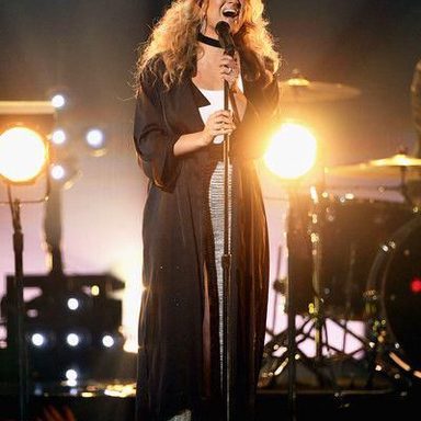 Tori Kelly photo 46