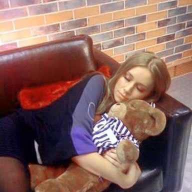 Una Healy photo 11