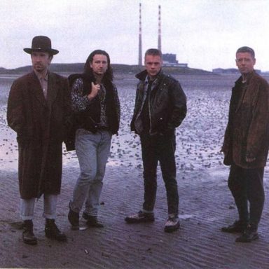 U2 photo 17