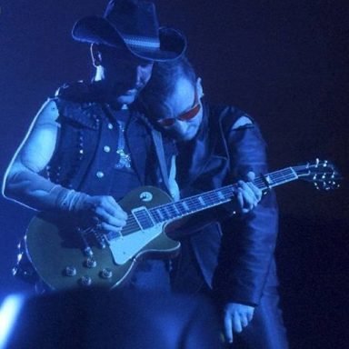 U2