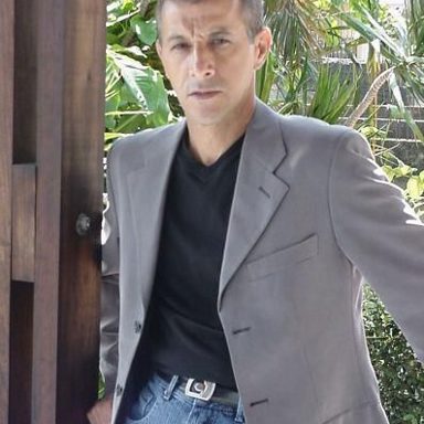 Vicente Flores