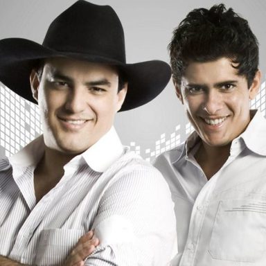 Victor e Matheus photo 12