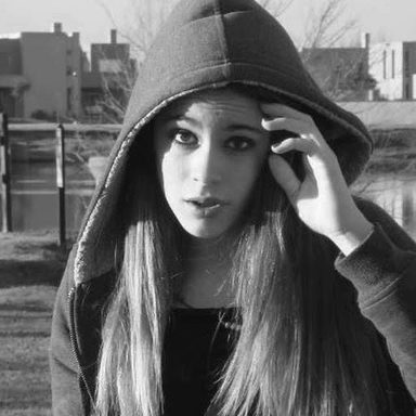 Violetta photo 73