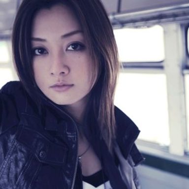 Van Tomiko