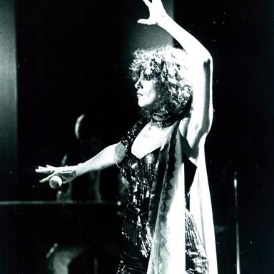 Valeria Lynch