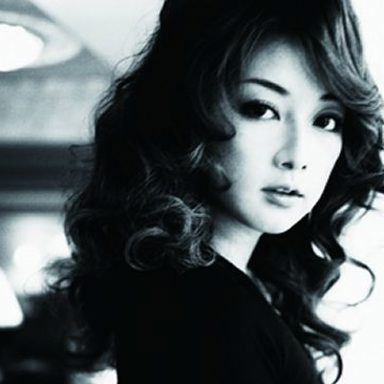 Van Tomiko