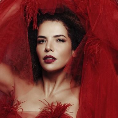 Vanessa da Mata photo 9