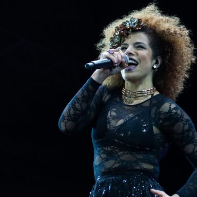 Vanessa da Mata photo 20
